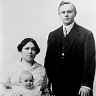Johanna Helena Mathot [Matot] Van Zanten (1886-1980) and Jacobus E. "Jim" Van Zanten (1888-1979).  The child is not identified.